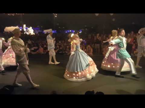 SIHC VACATION: Main Street Electrical Parade