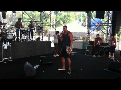 Parangolé, passagem de som para o ensaio dia 04/01/2012 Meta Mãe