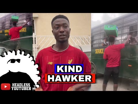 Hawker shares his money to prisoners in traffic. This is the reason he gave.