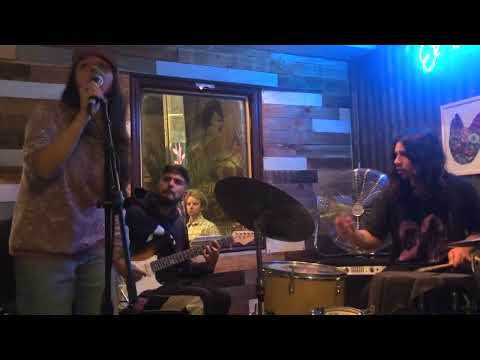 Enciende el Alma ( Acústico - Viaje Bar)