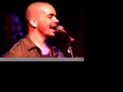 Lewis Taylor - Damm (Live Jazz Cafe 29th April 2004)