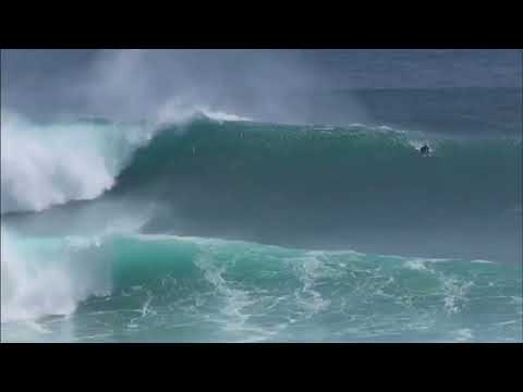 Uluwatu Bali INDONESIA HUGE WAVE 2022