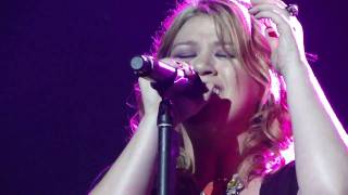 Kelly Clarkson - Lies - Newcastle - 15th April 2010 [Live in Australia]