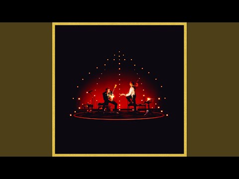 Video thumbnail for Qui de nous deux (Live Le Nouveau Siècle 2024)