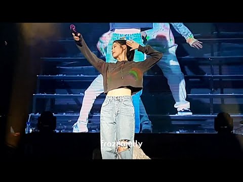 191229 LEON - IU Love Poem in Jakarta Day 2