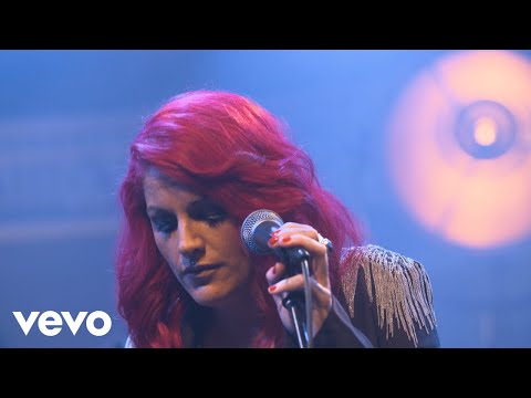 Karise Eden - Gimme Your Love (Live)