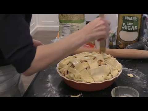 Tips, tricks to baking perfect holiday pies | ABC7