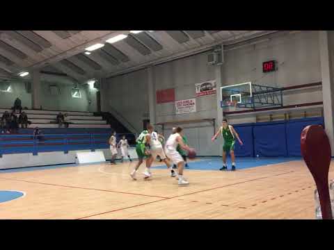 Vittoria dell'USAC in serie C Silver con canestro di Aste allo scadere