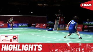 [閒聊] 球沒有落地就用手接？