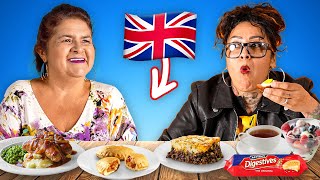 Mexican Moms try British food for the first time! (Bangers and Mash, Scotch Eggs)