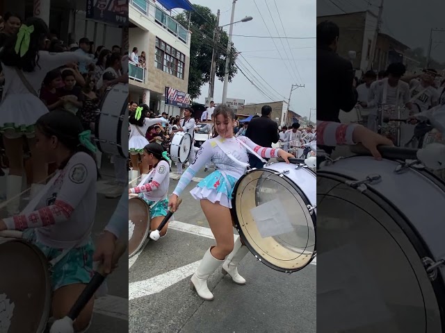 Vídeo relacionado con Jydiazi Traje de banda de música para niños, uniforme de tambor mayor, sombrero y blazer de manga larga, conjunto de Halloween, carnaval, festival, ropa de actuación, rojo, 146-152