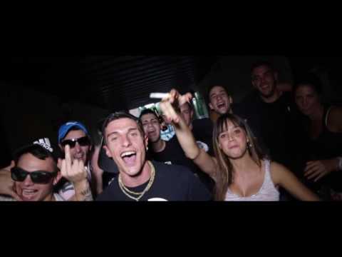 CARLYTOS VELA - En Una Mano (VIDEOCLIP)