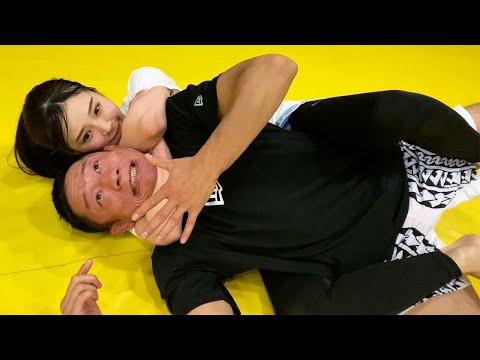 元RIZINガール川村那月さんに寝技を教えてみた
