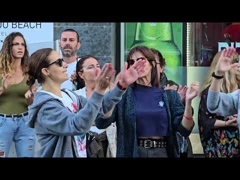 300 Vecinos de Corralejo claman por seguridad en una manifestación marcada por el hartazgo.