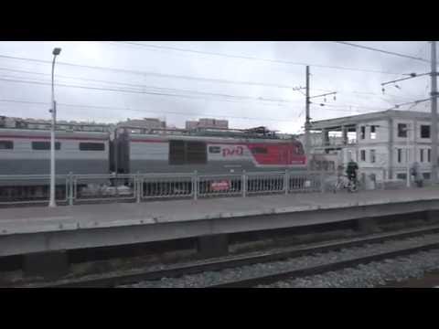 Электровоз ВЛ10-576 с грузовым поездом