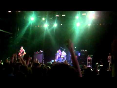 Pennywise live @ Greenfield 2012 "Fuck Authority"