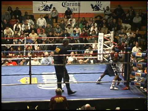 Chicago Golden Gloves 3-11-11: Alejandro Alaya vs. Alex Martin