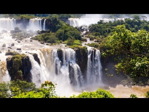 Anthony Bourdain traces his roots too ... Paraguay? (Parts Unknown)