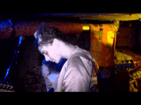 Free Pizza - Net Babes