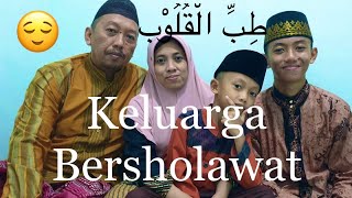 Download lagu Sholawat طِبِّ الْقُلُوْبِ - Tibbil Qulub versi keluarga Zahron Nasywa mp3