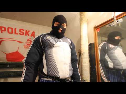 Podnosząc mięśnie ud Latissimus ćwiczeń