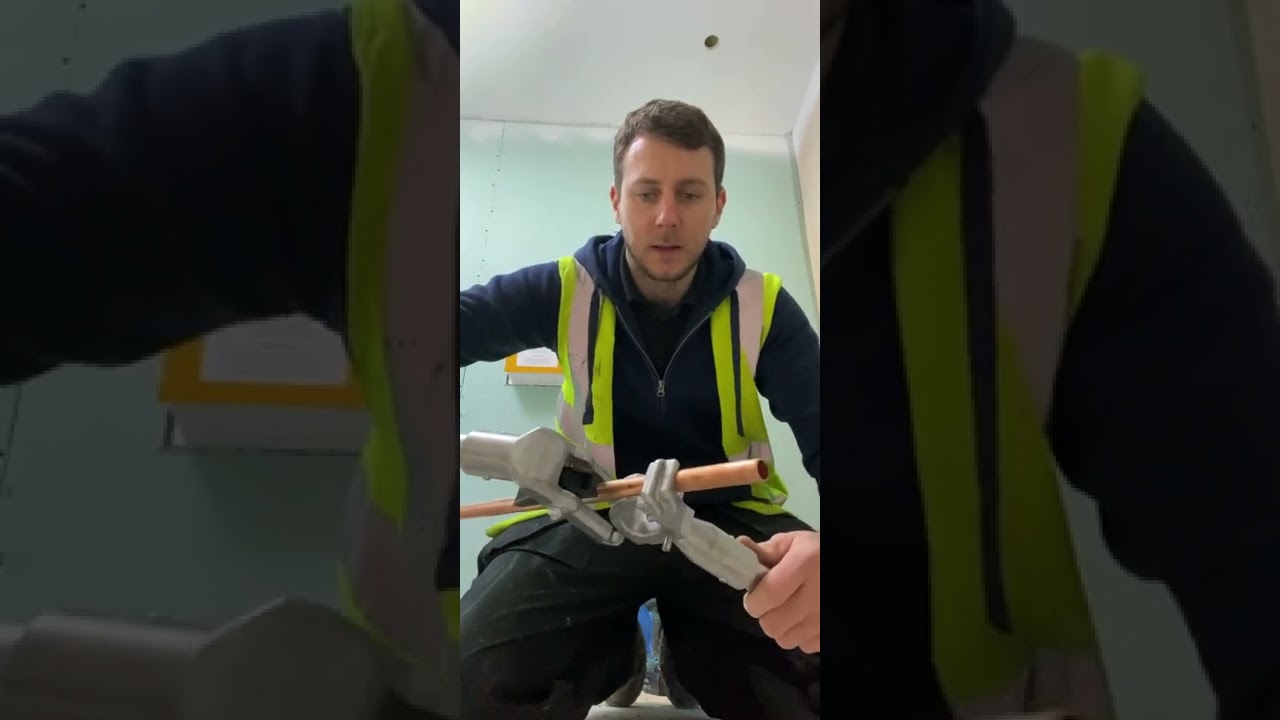 Pipe Bending made SIMPLE - Monument Tools 15mm Copper Pipe Bender