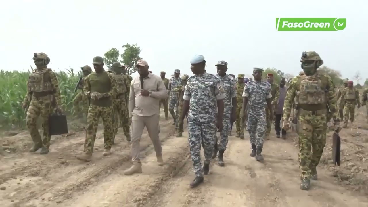 Centre Pénitentiaire Agricole de Baporo : Le président Ibrahim visite le champ des détenus