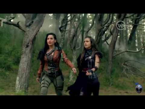 Amberle and Eretria (The Shannara Chronicles)