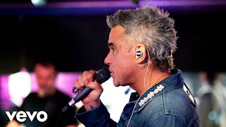 Robbie Williams - Old Before I Die in the Radio 1 Anthems Live Lounge
