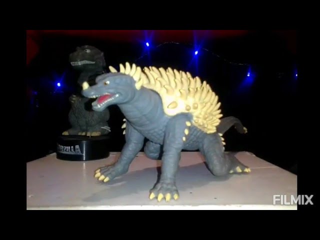 Vídeo relacionado con BANDAI Godzilla Movie Monster Series - Godzilla (2004) - Final Wars - Estatua Yakudou (Pose Dinámica), 142mm