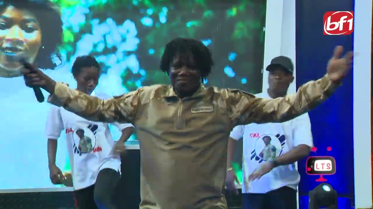 Fama Bi Barala!  l’artiste Coul Man  chante nos forces combattantes ( FDS et VDP) à la télé s'amuz