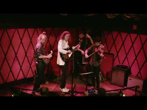 Michael Daves Quartet plays a Jimmy Webb mini-set