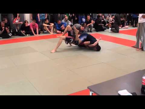DGL 2012 2 runde S. michael martens mikenta vs Farshad Setarkesh CheckMat/Arte Suave
