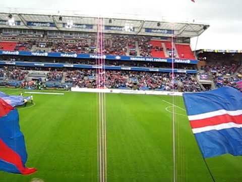 Vålerenga vs Ålesund 16 Mai 2010 Tifo 1.avi