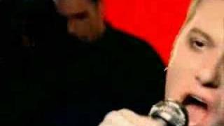 Chumbawamba- Tubthumping