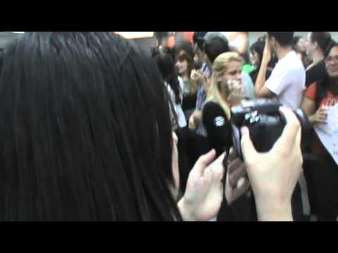 Llegada de Ailee y Baechigi a Brasil 178.MPG