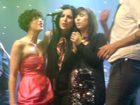 John Butler, Missy Higgins, Dan Sultan - joined by others. Little Things by Paul Kelly