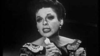 Video thumbnail of "Smile Judy Garland (Charles Chaplin Modern Times 1936)"