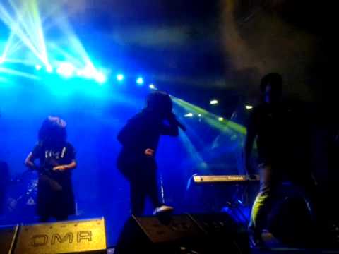 KILLING ME INSIDE feat Sansan PWG - The Tormented (at JakCloth lebaran 2015)