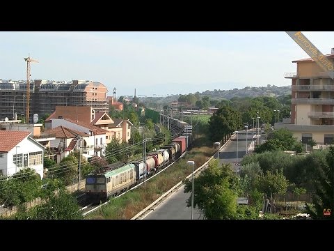 E.652 con merci intermodale a Monterotondo - E.652 with intermodal train in Monterotondo