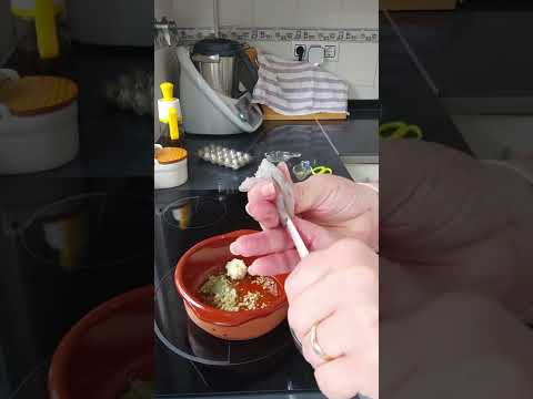 Langostinos con huevos de codorniz
