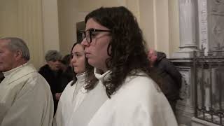 l-invito-alla-preghiera-del-vescovo-sergio-melillo-dalla-fonte-battesimale