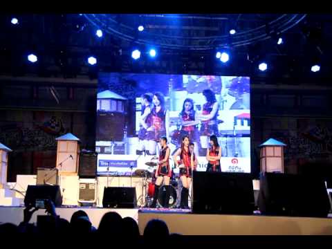 Pognon Japan Festa 27 August 2011 1/2