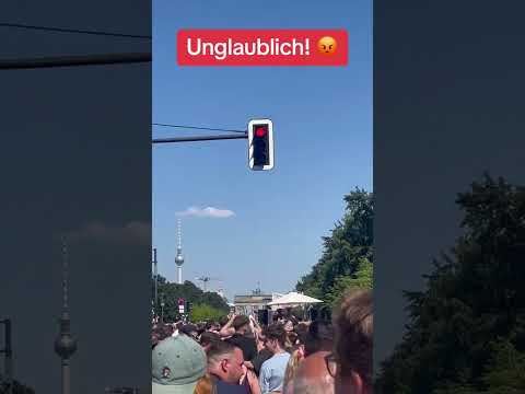 WIE KANN DAS SEIN⁉️🤬🤯 #unglaublich #wow #krass #dumm #shorts