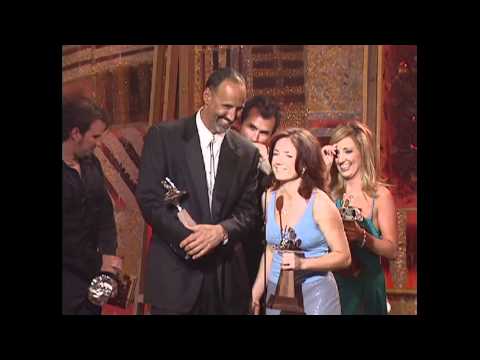 Lee Ann Womack Wins Song of the Year For "I Hope You Dance" - ACM Awards 2001