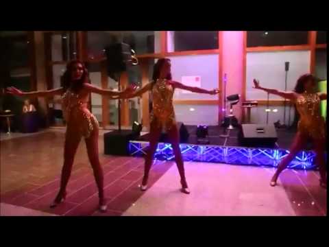 Feeling Good - Feather Fan Dance, Showstoppers