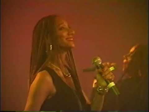 Sister Sledge live Lost In Music