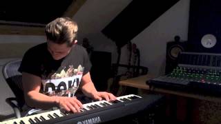 Stealth - Wicked Game Cover (Chris Isaak)