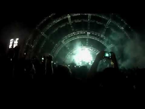 Deadmau5 Vs. Eric Prydz Live @HARD Day of the Dead 2014 (Full Set)