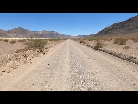 Driving to the Racetrack Playa in Death Valley! Gopro 9 & Jeep Rubicon Gladiator!